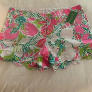 NWT Lily Pulitzer scallop edge shorts- size 12